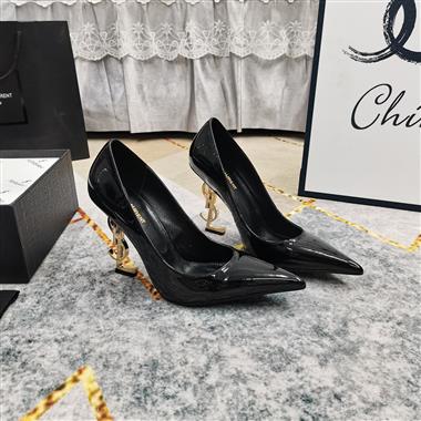 YSL   2025新款女生休閒時尚鞋子