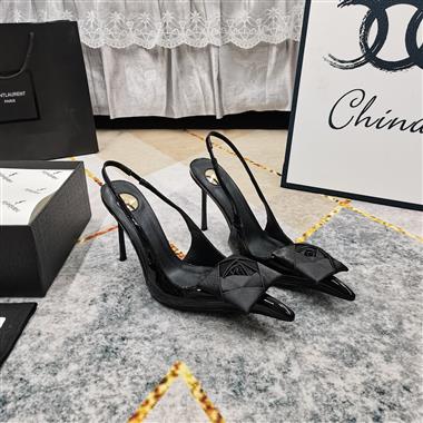 YSL   2025新款女生休閒時尚鞋子