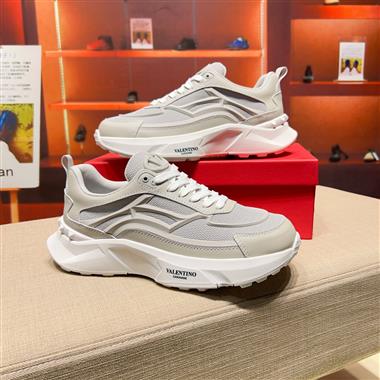 Valentino   2025新款男生休閒時尚鞋子