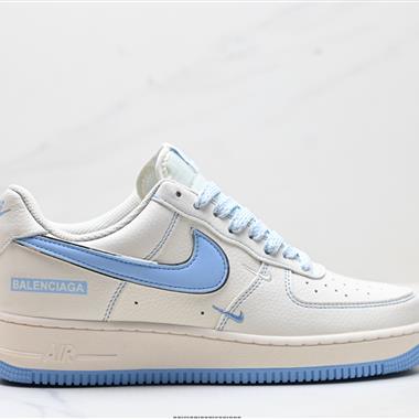 NIKE AIR FORCE 1‘07