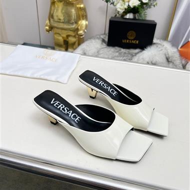 VERSACE   2025新款女生休閒時尚鞋子