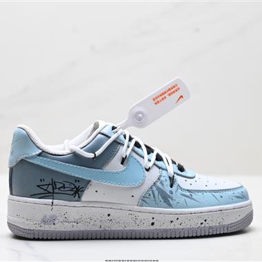 NIKE AIR FORCE 1‘07