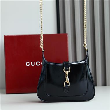 GUCCI   2025新款女生時尚皮夾  尺寸：19.5*18*3.5CM