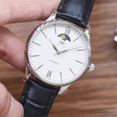 IWC   2025新款時尚休閒手錶  尺寸：41MM