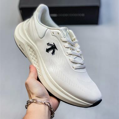 DESCENTE RUN STEP 舒適百搭減震耐磨輕便 時尚 舒適 百搭 防滑耐磨 低幫休閒鞋
