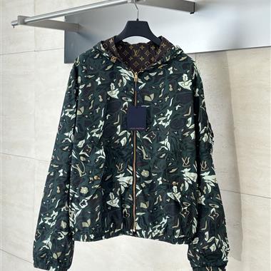 LouisVuitton  2025秋冬新款風衣夾克外套  尺寸偏大