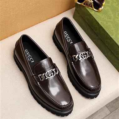 GUCCI    2025新款男生休閒時尚鞋子