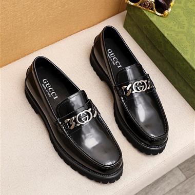 GUCCI    2025新款男生休閒時尚鞋子
