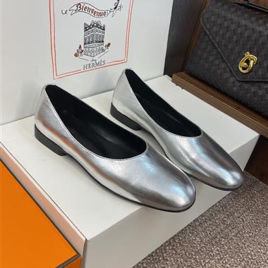HERMES  2025新款女生休閒時尚鞋子