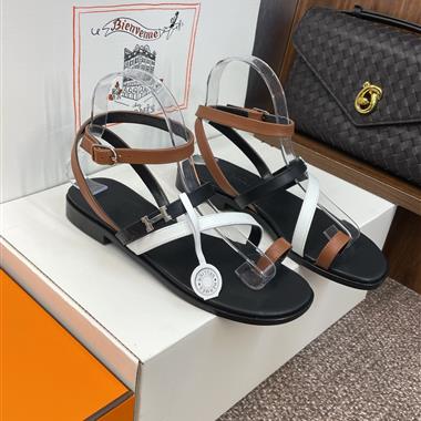 HERMES  2025新款女生休閒時尚鞋子