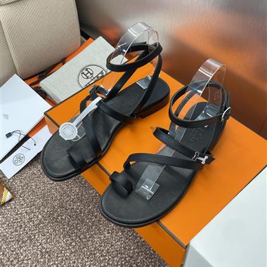 HERMES  2025新款女生休閒時尚鞋子