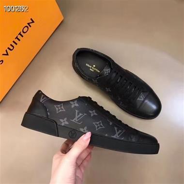 Louis Vuitton    2025新款男生休閒時尚鞋子