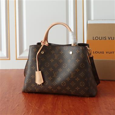 LOUIS VUITTON   2025新款女生時尚皮夾 尺寸：33 x 23 x 15CM