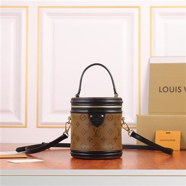 LOUIS VUITTON   2025新款女生時尚皮夾 尺寸：15*17*15CM