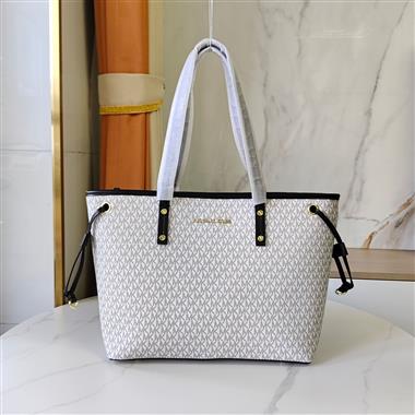 Michael Kors   2025新款女生時尚皮夾 尺寸：36*29*16CM