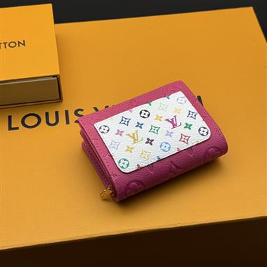LOUIS VUITTON    2025新款女生時尚皮夾 尺寸：11 x 8.5 x 3.5CM