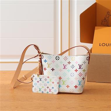 LOUIS VUITTON   2025新款女生時尚皮夾 尺寸：18 x 12 x 16CM