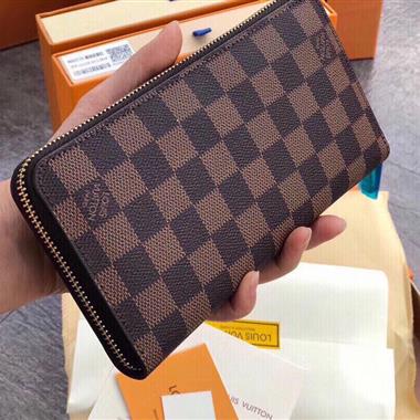 LOUIS VUITTON   2025新款時尚皮夾 尺寸：19*10CM