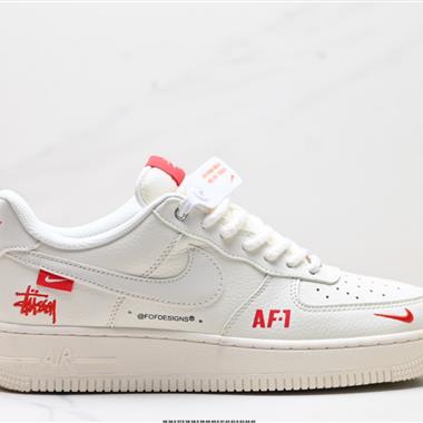 NIKE AIR FORCE 1‘07