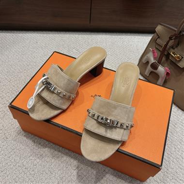 HERMES   2025新款女生休閒時尚鞋子