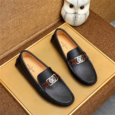 Louis Vuitton   2025新款男生休閒時尚鞋子