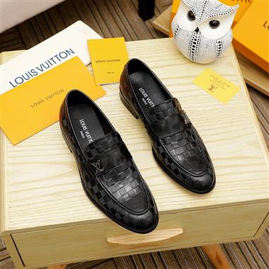 Louis Vuitton   2025新款男生休閒時尚鞋子