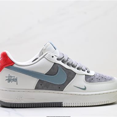 NIKE AIR FORCE 1‘07