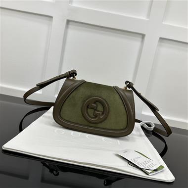 GUCCI    2025新款女生時尚包包 尺寸：21.5*11*8CM