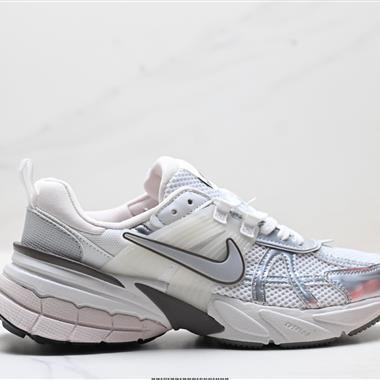 NIKE V2K RUN 網面透氣運動鞋