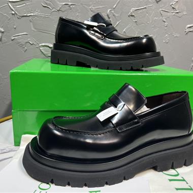 BOTTEGA VENETA   2025新款男生休閒時尚鞋子