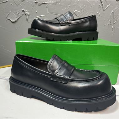 BOTTEGA VENETA   2025新款男生休閒時尚鞋子