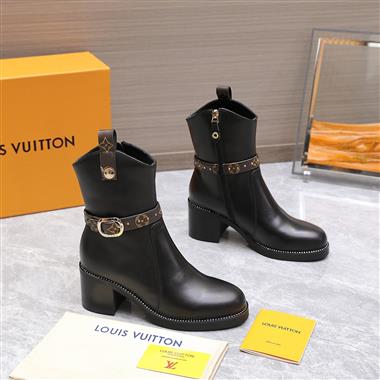 Louis Vuitton     2025新款女生休閒時尚鞋子