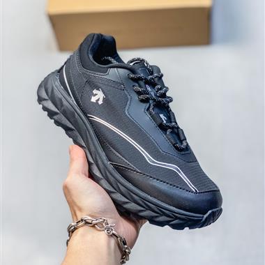 DESCENTE DUALIS 系列 都市通勤 生活休閒鞋