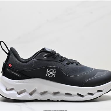 Loewe x On昂跑Cloudtilt 2.0 聯名輕量運動休閒鞋