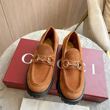 GUCCI   2025新款女生休閒時尚鞋子