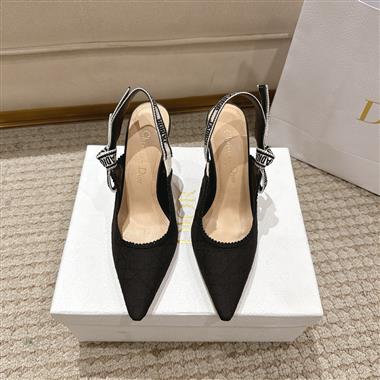 DIOR   2025新款女生休閒時尚鞋子