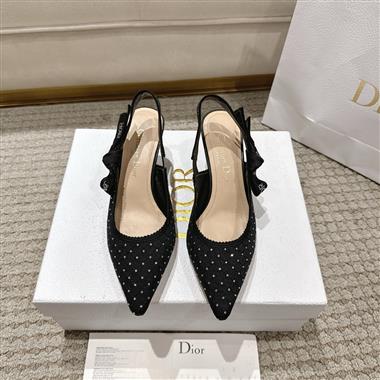 DIOR   2025新款女生休閒時尚鞋子