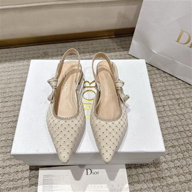 DIOR   2025新款女生休閒時尚鞋子