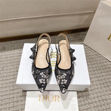 DIOR   2025新款女生休閒時尚鞋子