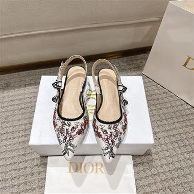 DIOR   2025新款女生休閒時尚鞋子