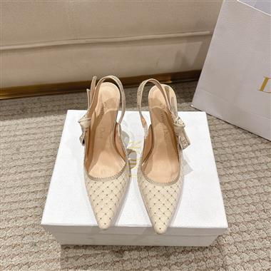 DIOR   2025新款女生休閒時尚鞋子