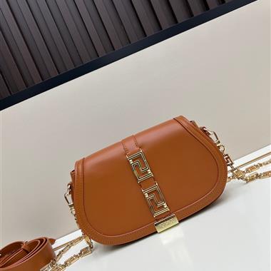 VERSACE   2025新款女生時尚包包 尺寸：24-4.5-15CM