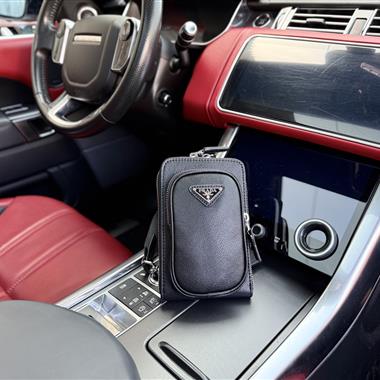 PRADA   2025新款男生時尚包包  尺寸：11.5x19CM