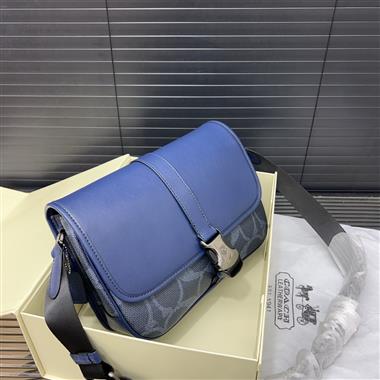 COACH   2025新款男生時尚包包  尺寸：20*29CM