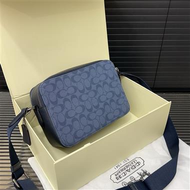 COACH   2025新款男生時尚包包  尺寸：16*24CM