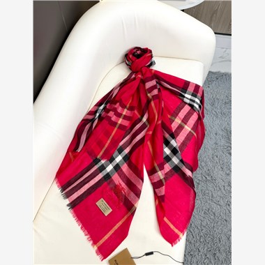 BURBERRY  2025秋冬新款時尚圍巾 尺寸：200-110