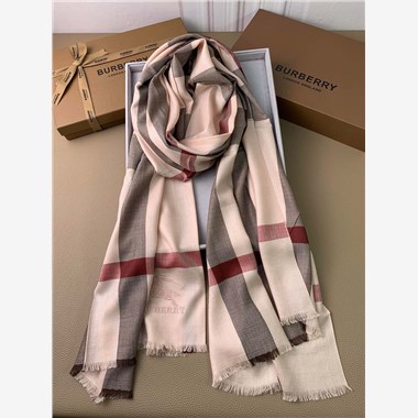 BURBERRY  2025秋冬新款時尚圍巾 尺寸：200-70