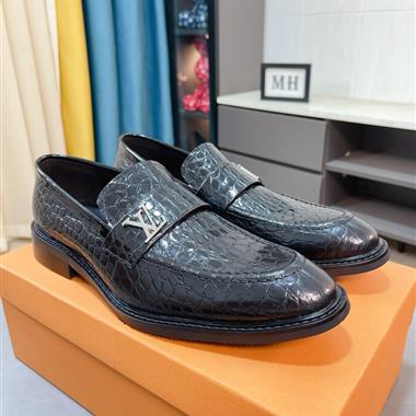 Louis Vuitton    2025新款男生休閒時尚鞋子