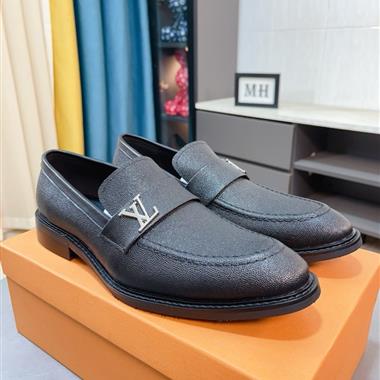 Louis Vuitton    2025新款男生休閒時尚鞋子