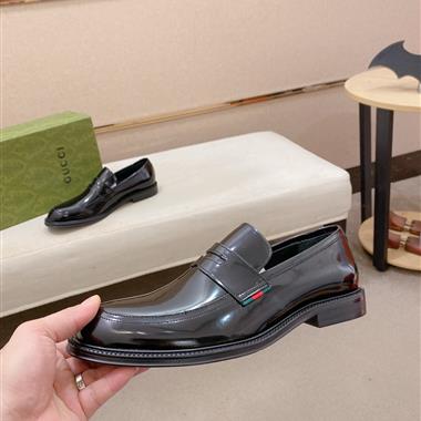 GUCCI   2025新款男生休閒時尚鞋子